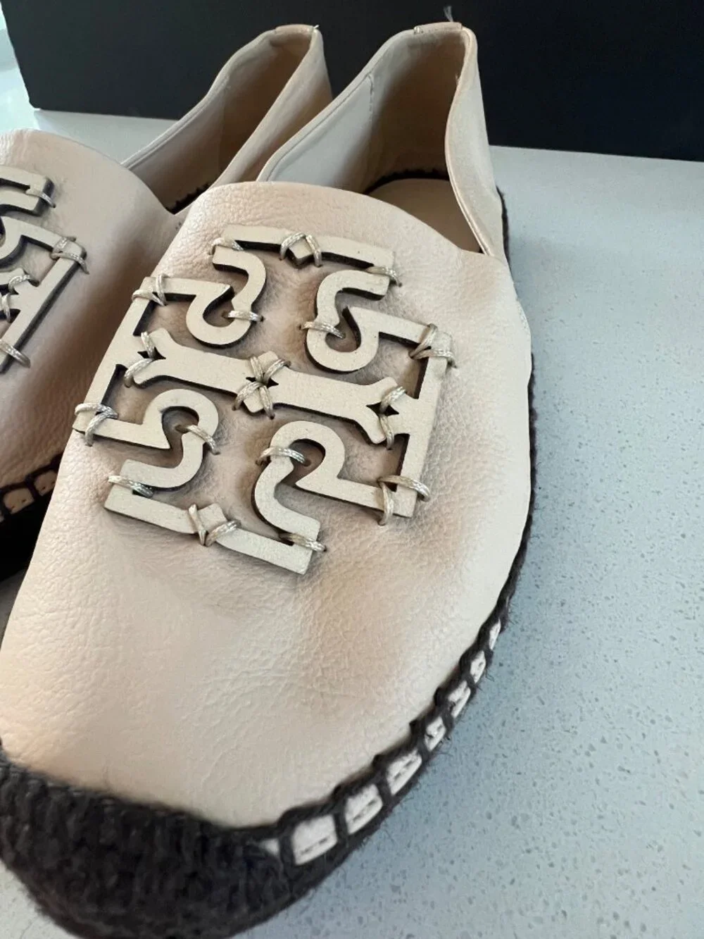 TORY BURCH BEIGE LEATHER ESPADRILLES FLATS SIZE 7.5